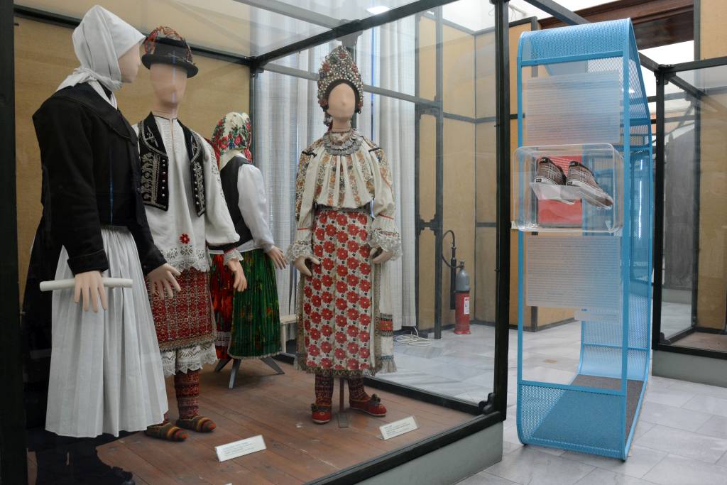 Ceremonial Outfit (Dress, Hat, Sash)