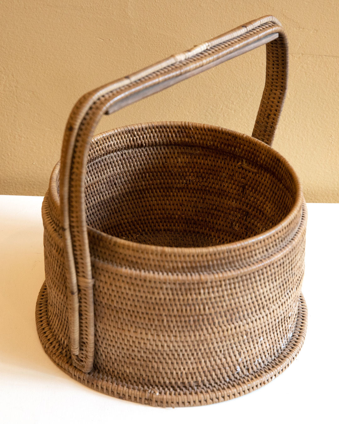 Food Basket – Crewel Food Basket – Crewel